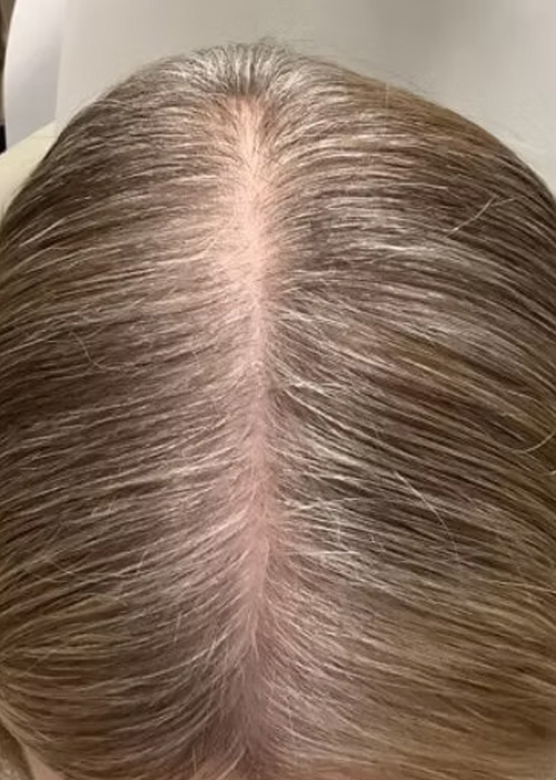 a close up of a woman